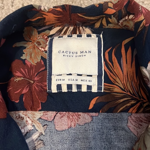 Cactus Man Men’s Floral Short Sleeved Shirt - Picture 2 of 3
